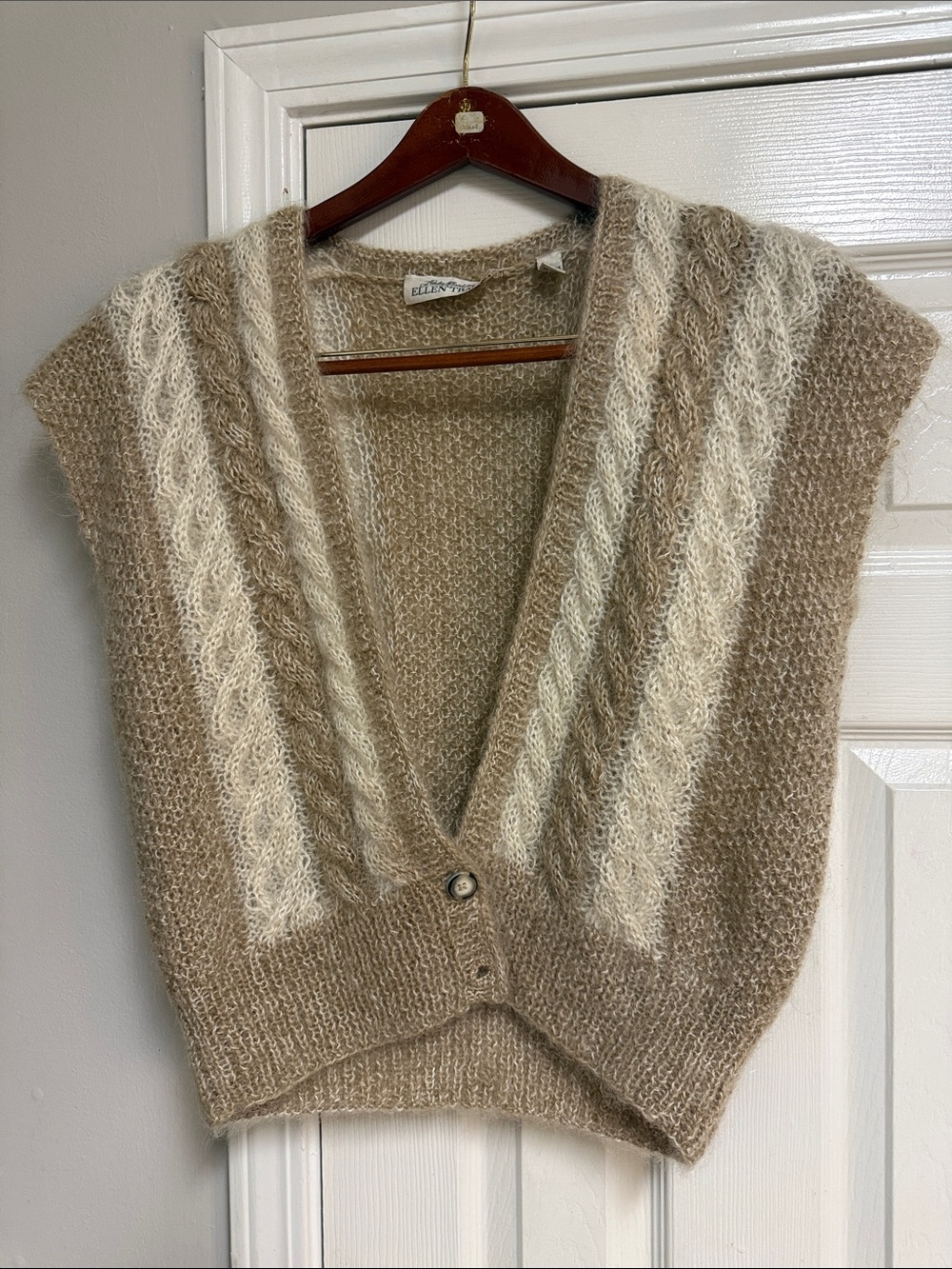 Ellen Tracy Beige & Cream Cable-Trim V-Neck Sweater Vest - Picture 1 of 15